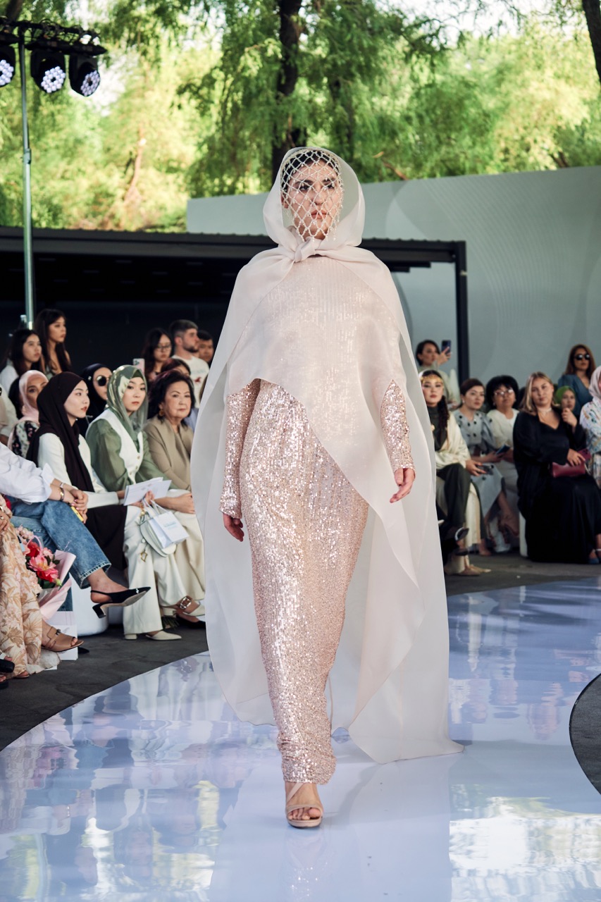 KISWAH Fashion Shows: скромная мода и современные тренды