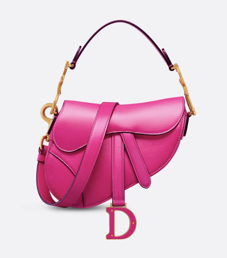 История героя: сумка Dior Saddle