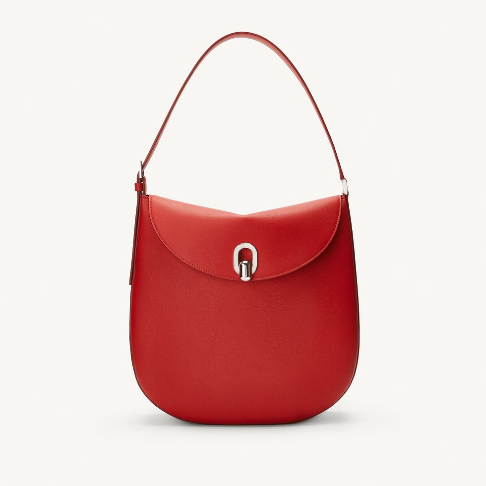 красные дизайнерские сумки