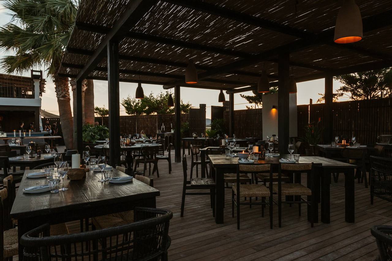 Самые изысканные бары, рестораны и пляжные клубы Ибицы