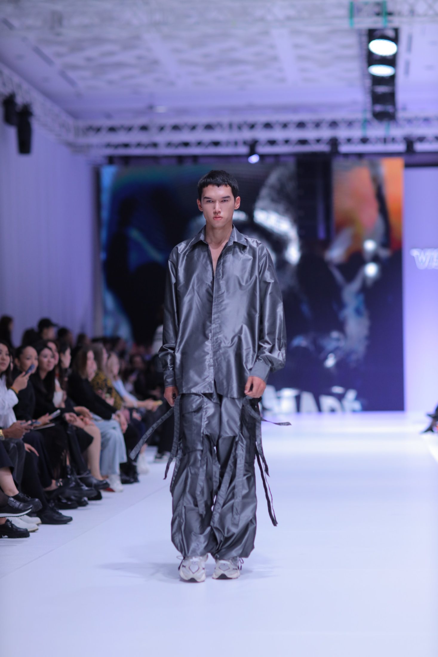 Ретроромантизм, нимфы и этнические мотивы: первый день Visa Fashion Week Almaty