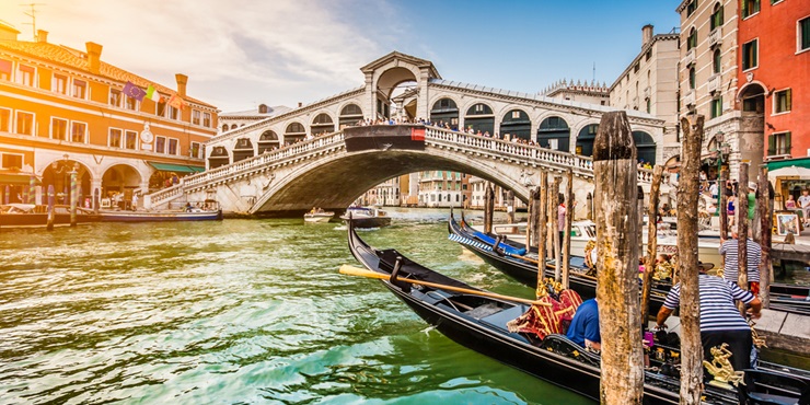 Плавучая роскошь: лучшие отели Венеции