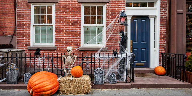 Взгляните на самое страшное украшение дома к Хэллоуину