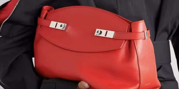 Обними меня: новая сумка Ferragamo Hug Bag