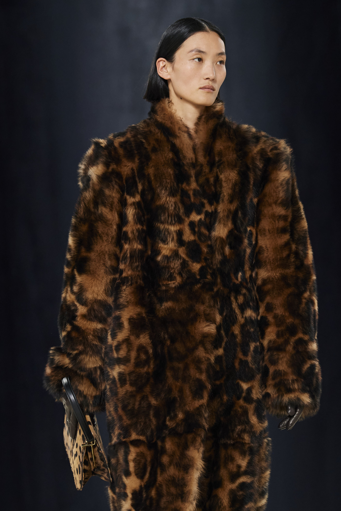 Не проходите мимо: леопардовое пальто снова в тренде