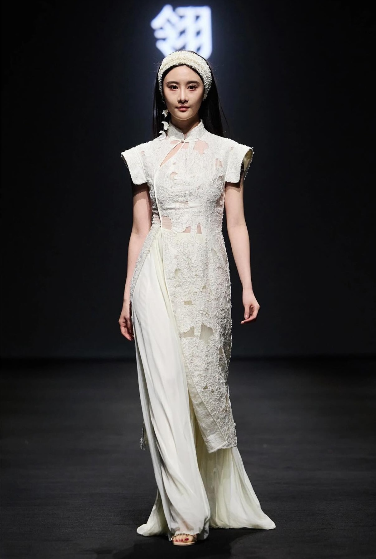 Неделя моды в Шанхае осень-зима 2024
