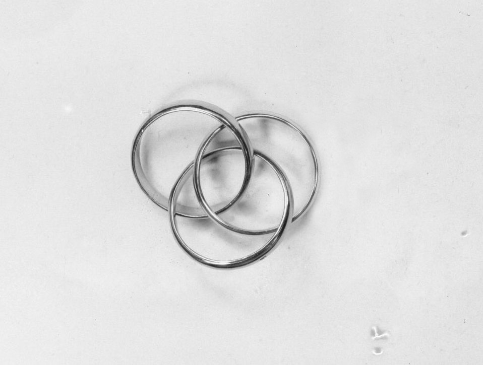 кольцо Cartier Trinity