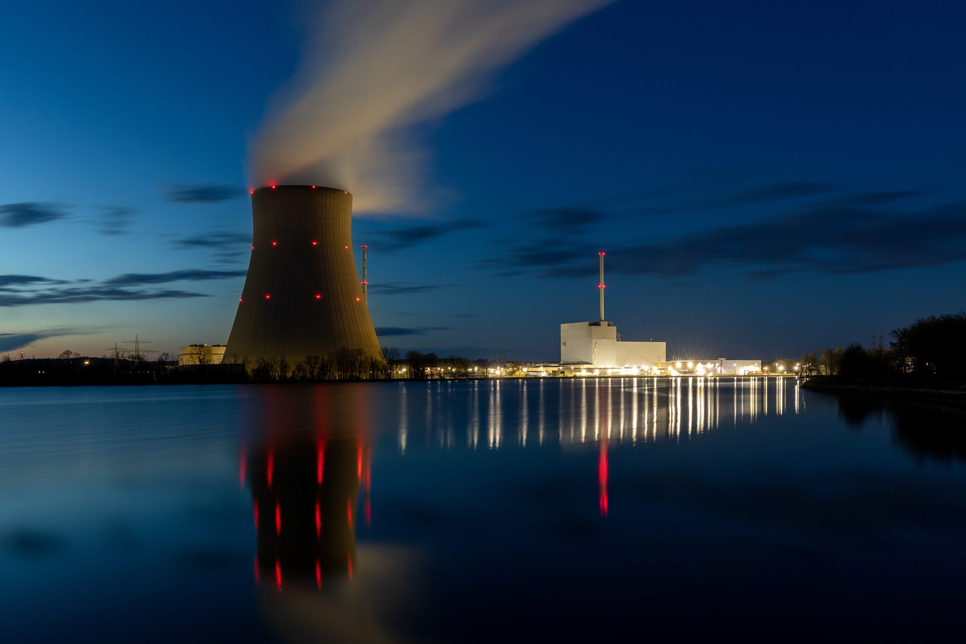 Великие открытия 20 века атомная электростанция
