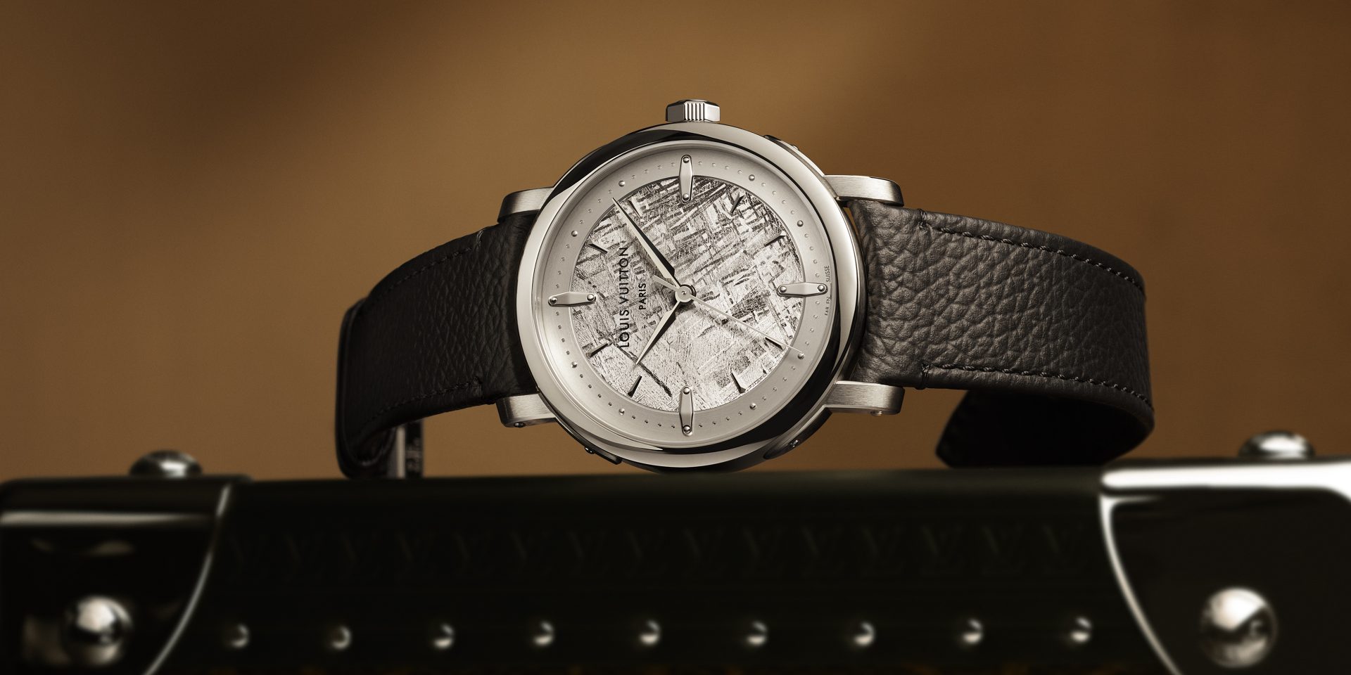 Сквозь время: новая коллекция часов Louis Vuitton Escale