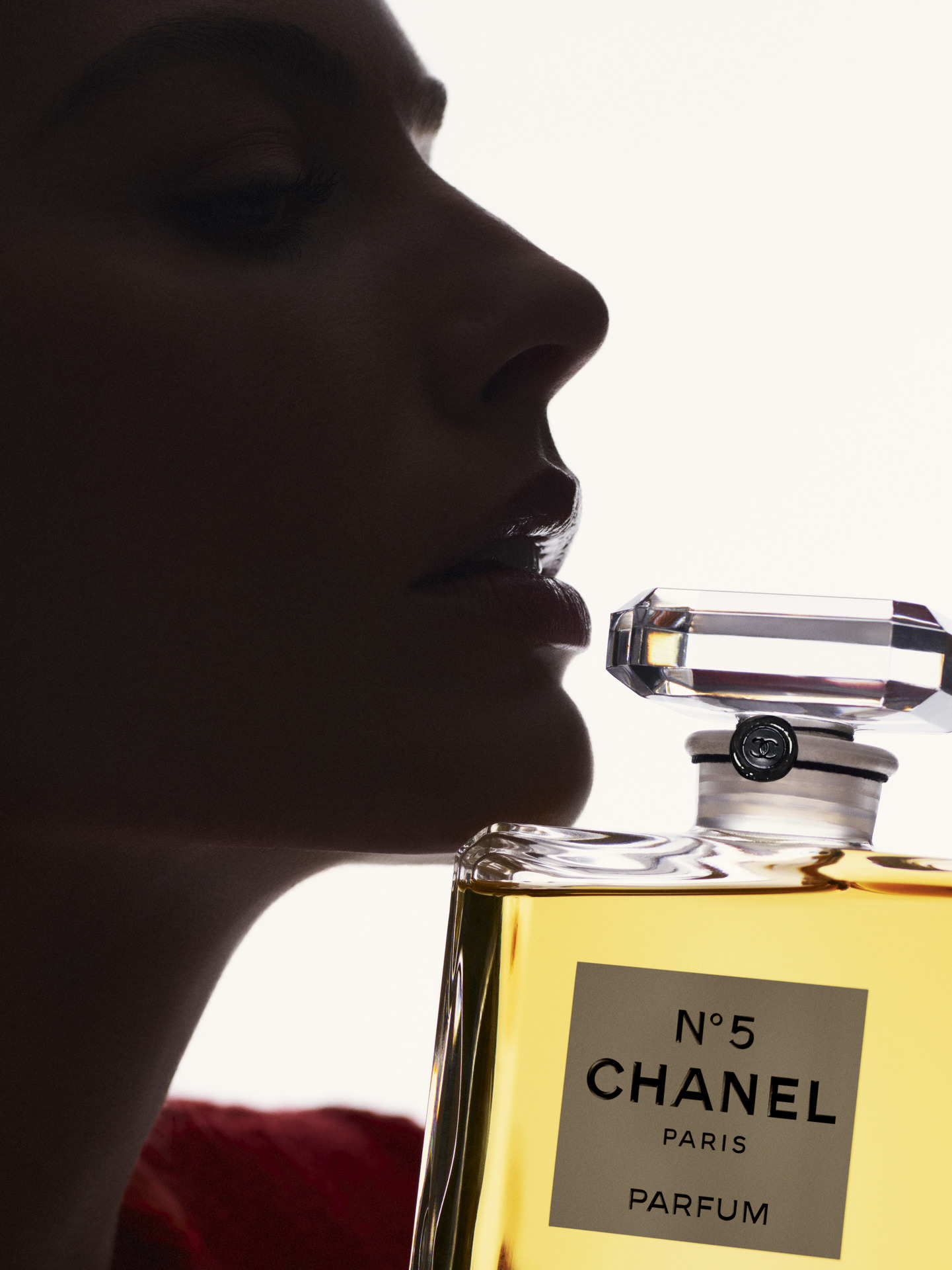 Chanel №5 Марго Робби