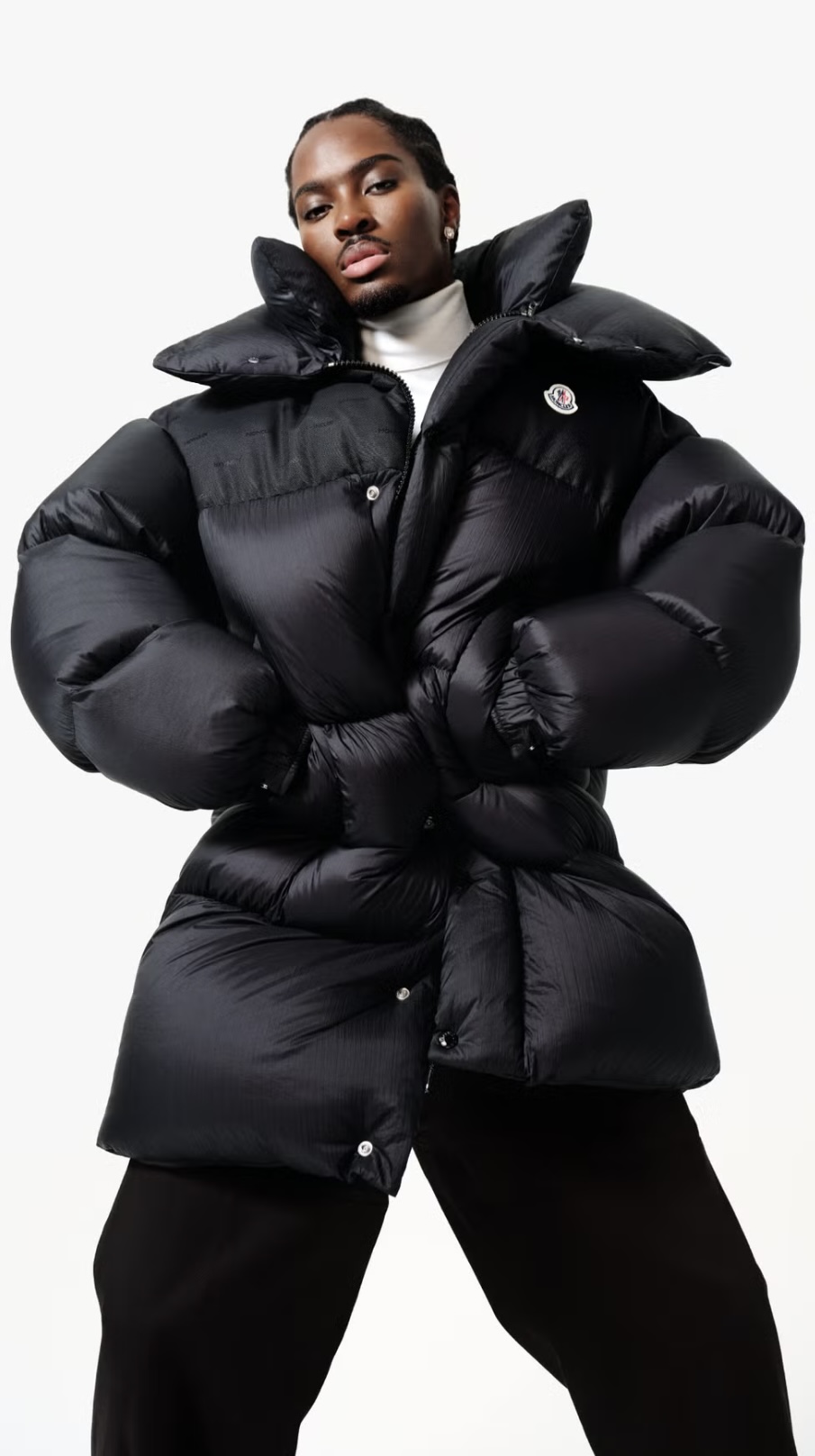 пуховики Moncler