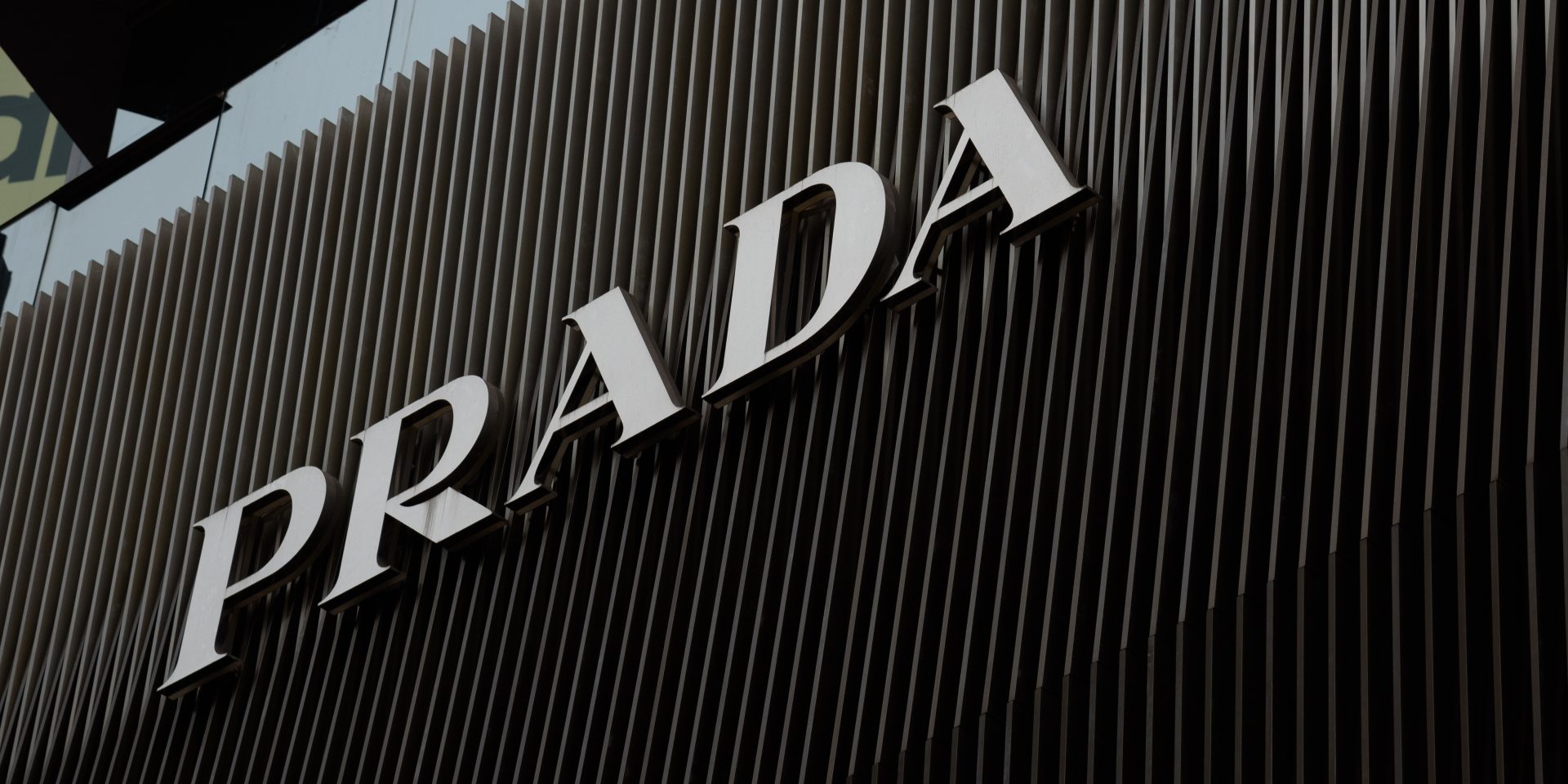 Prada назвали имя своего нового амбассадора