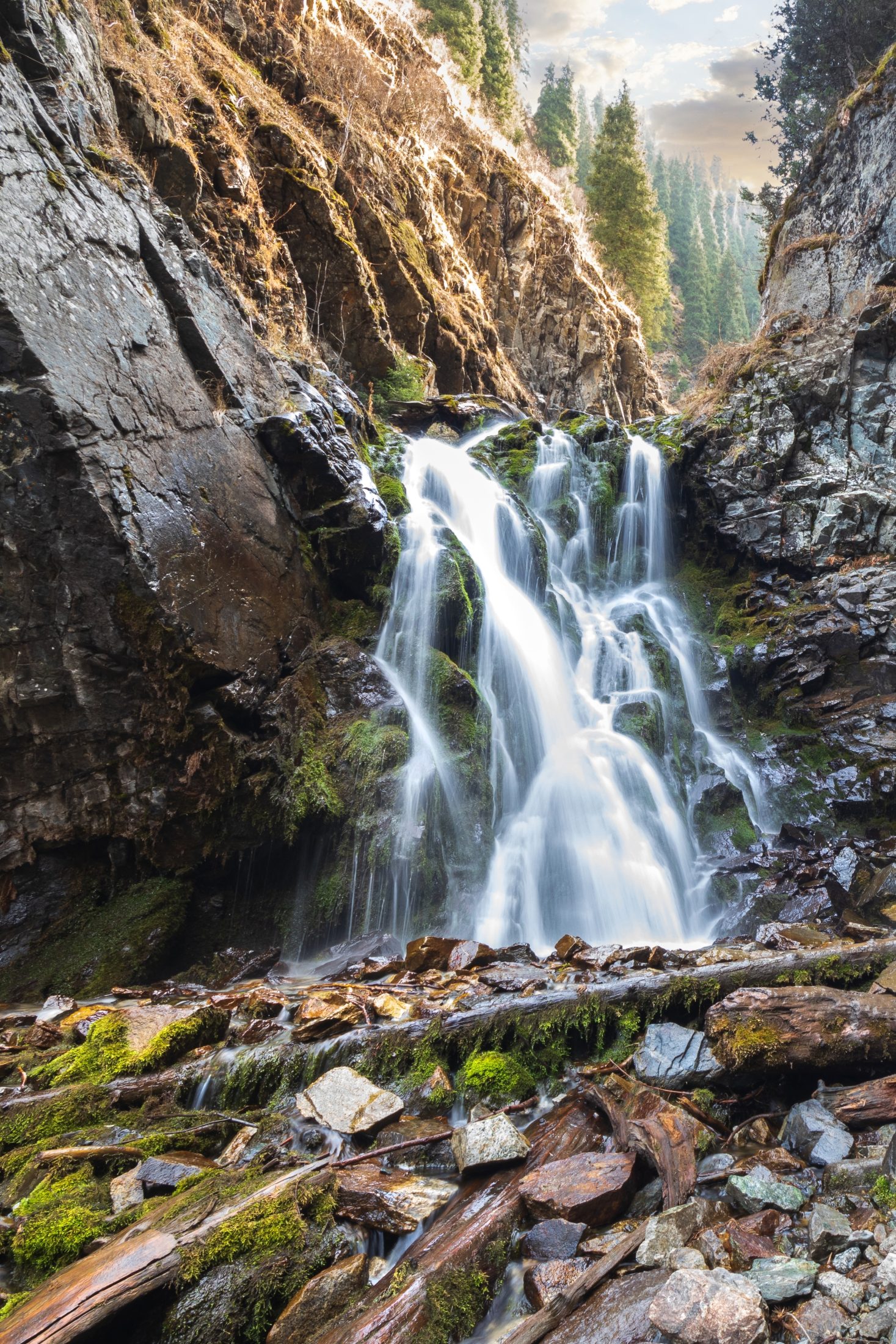 Самые инстаграмные места для фото в горах Алматы 